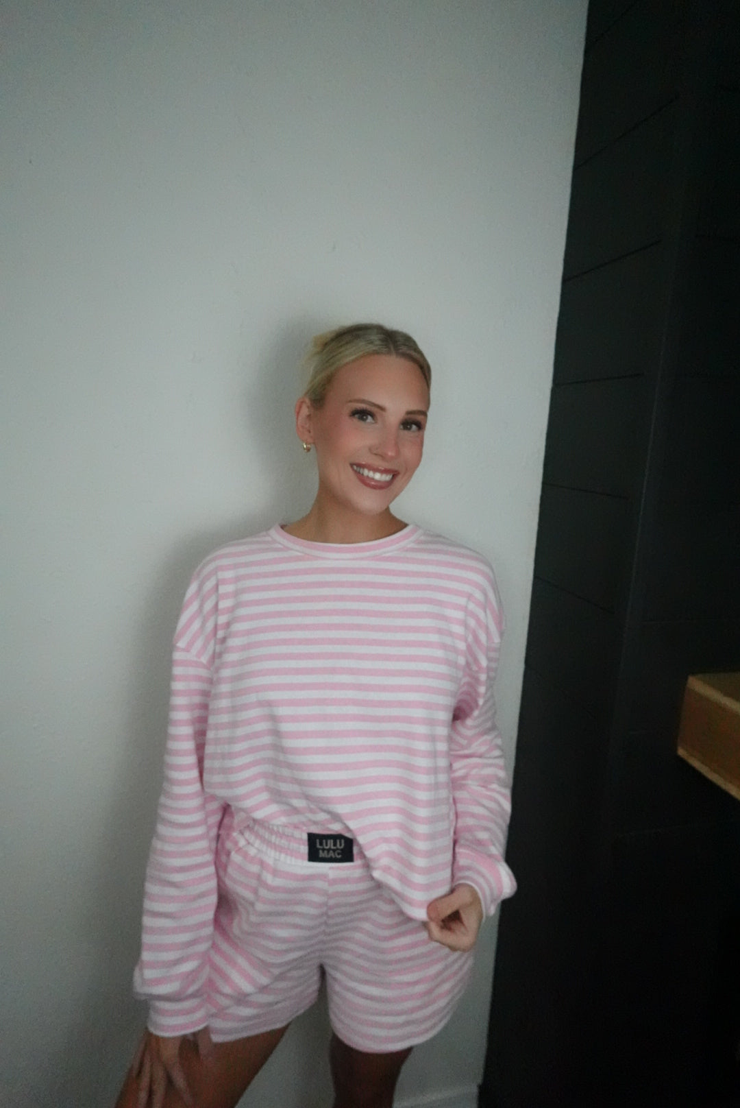 pink stripe short