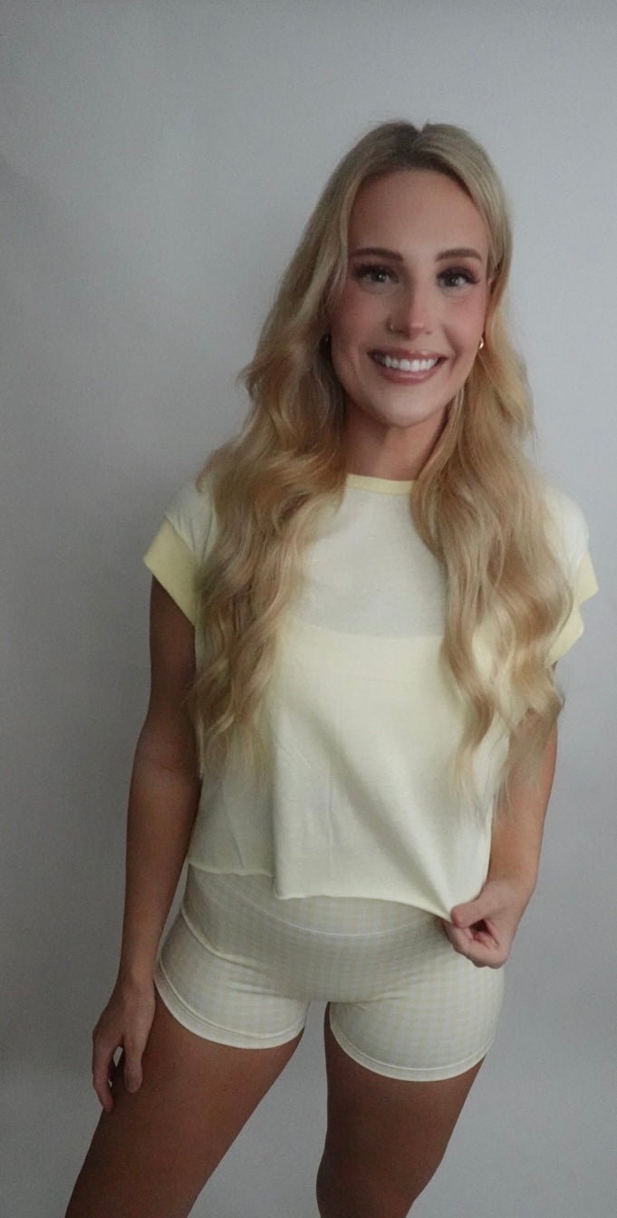 lemon cut out crop tee