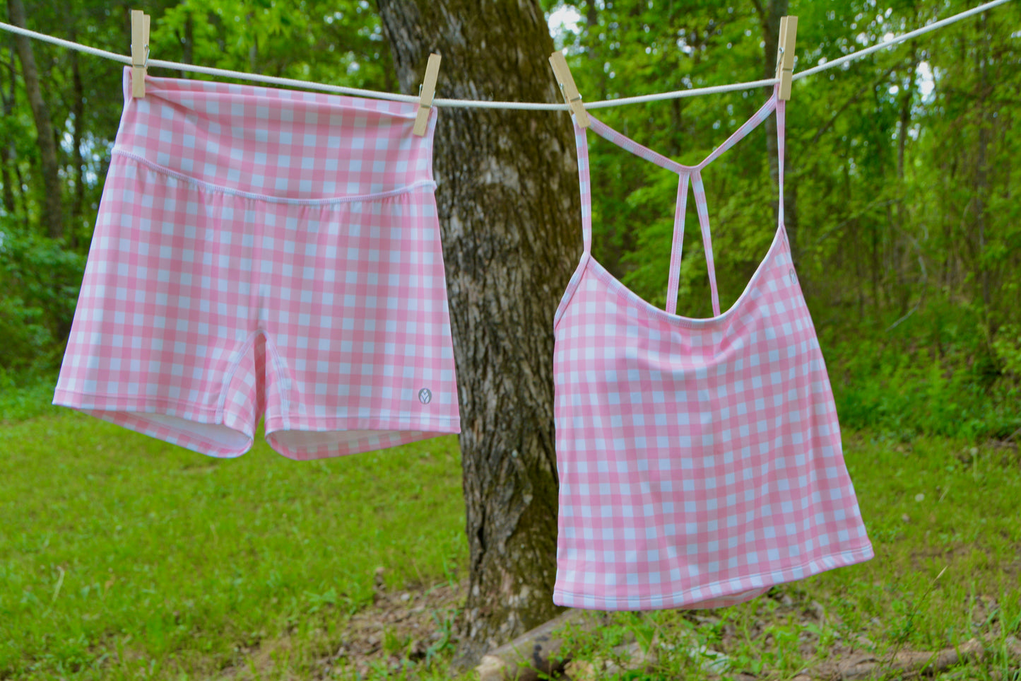 pink picnic biker short