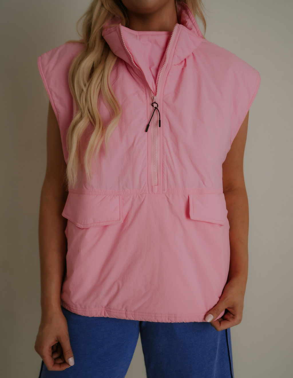 oversized drawstring silhouette puffer vest