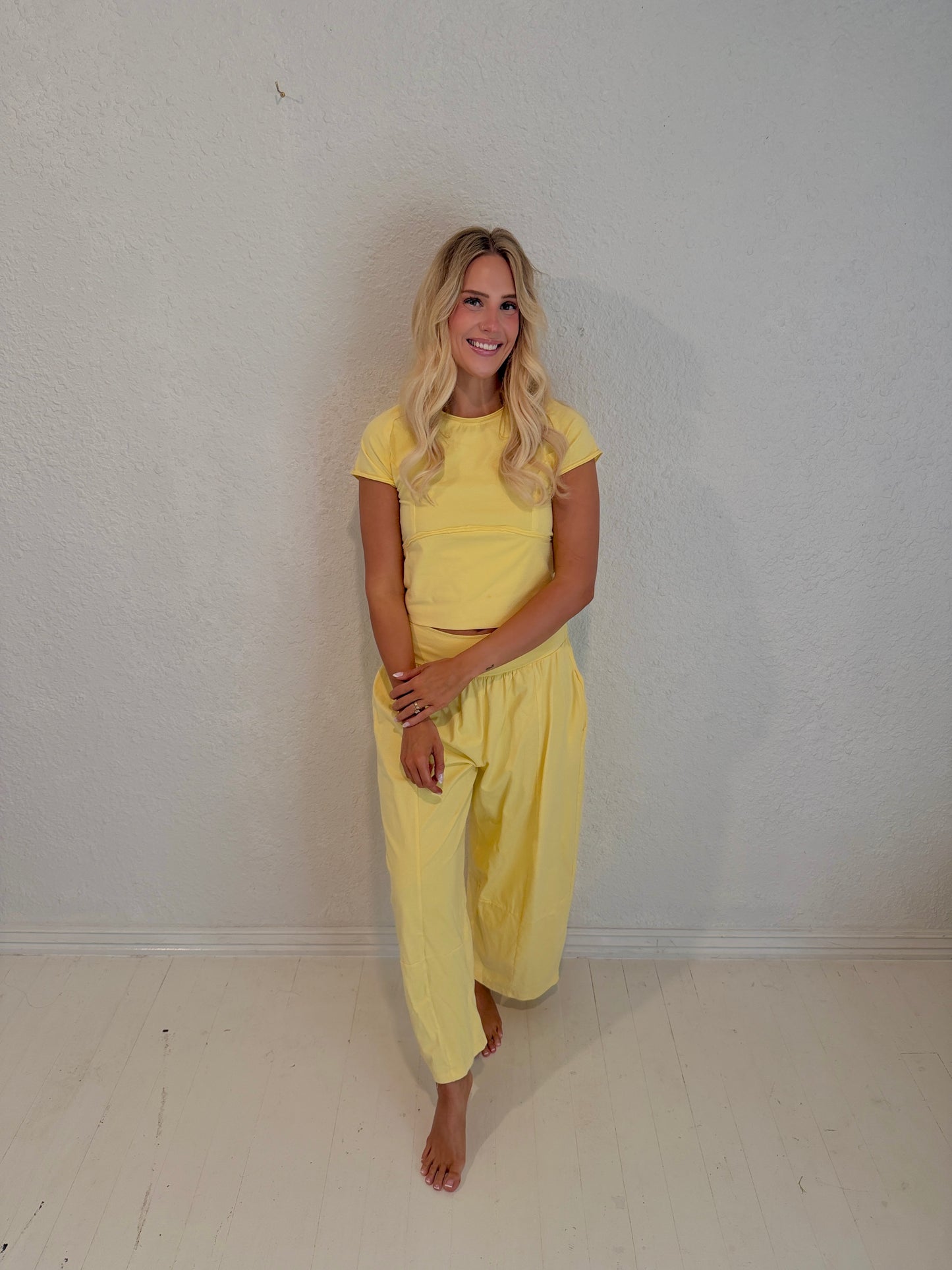 yellow on-the-go set