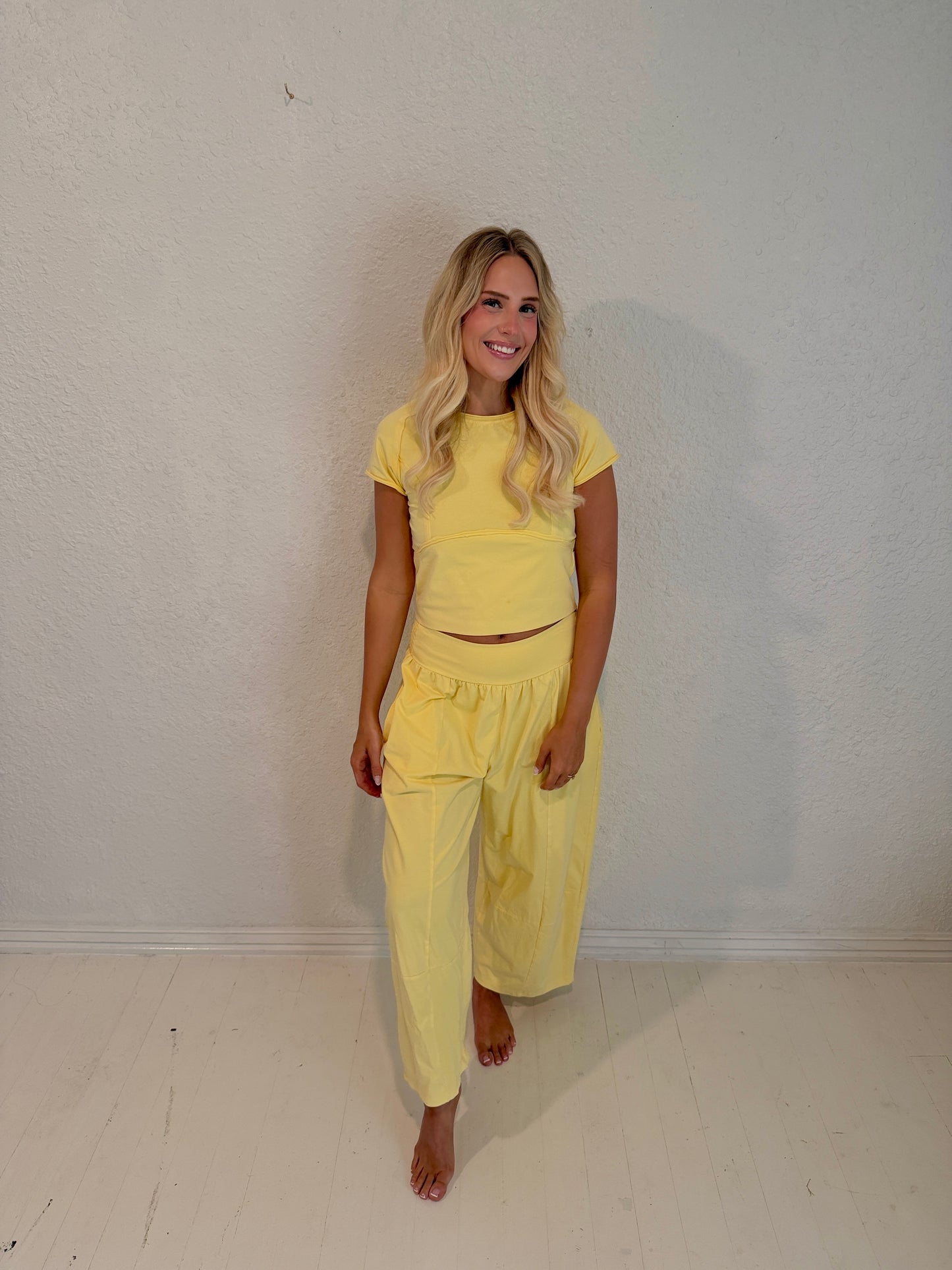yellow on-the-go set