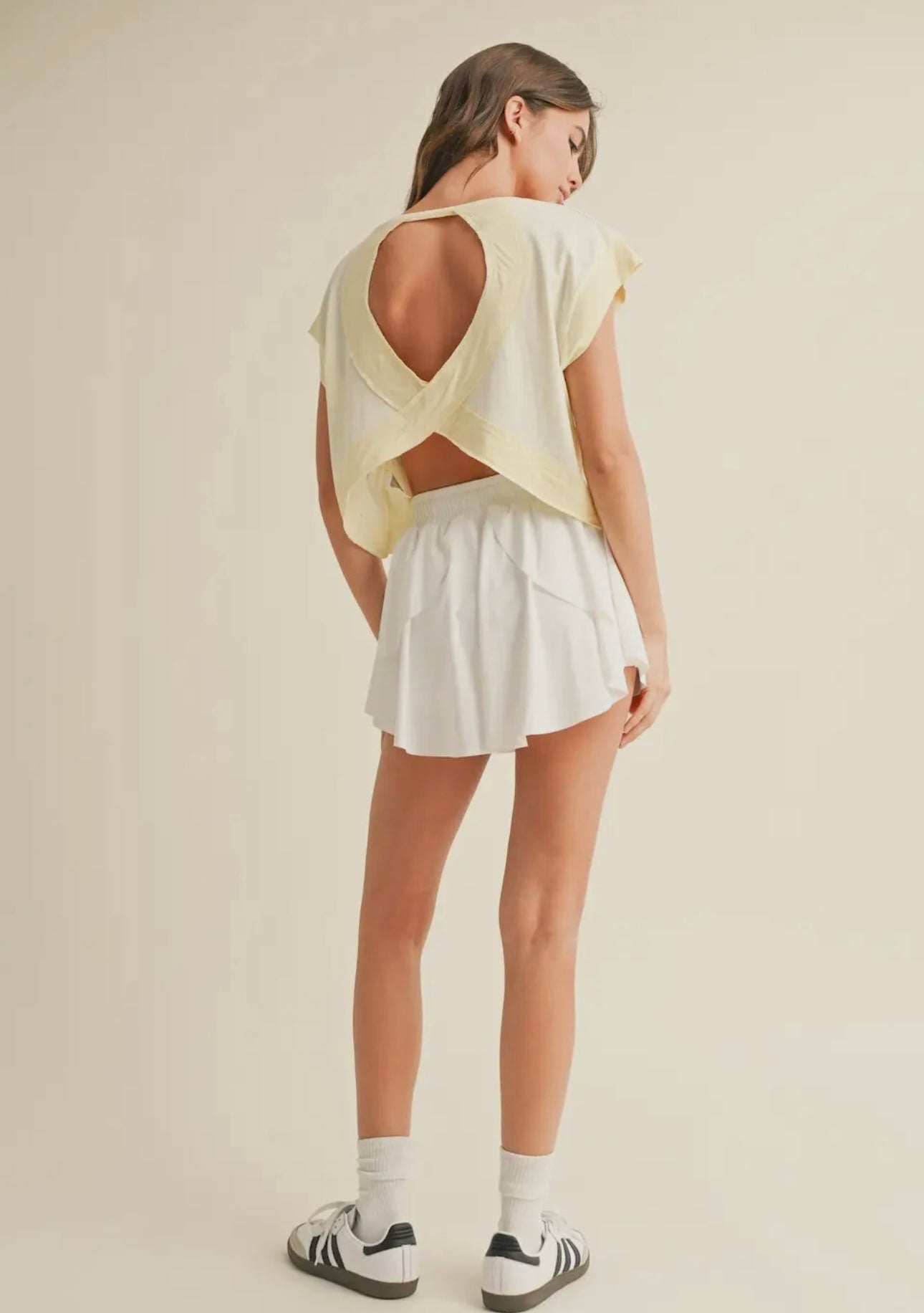 lemon cut out crop tee