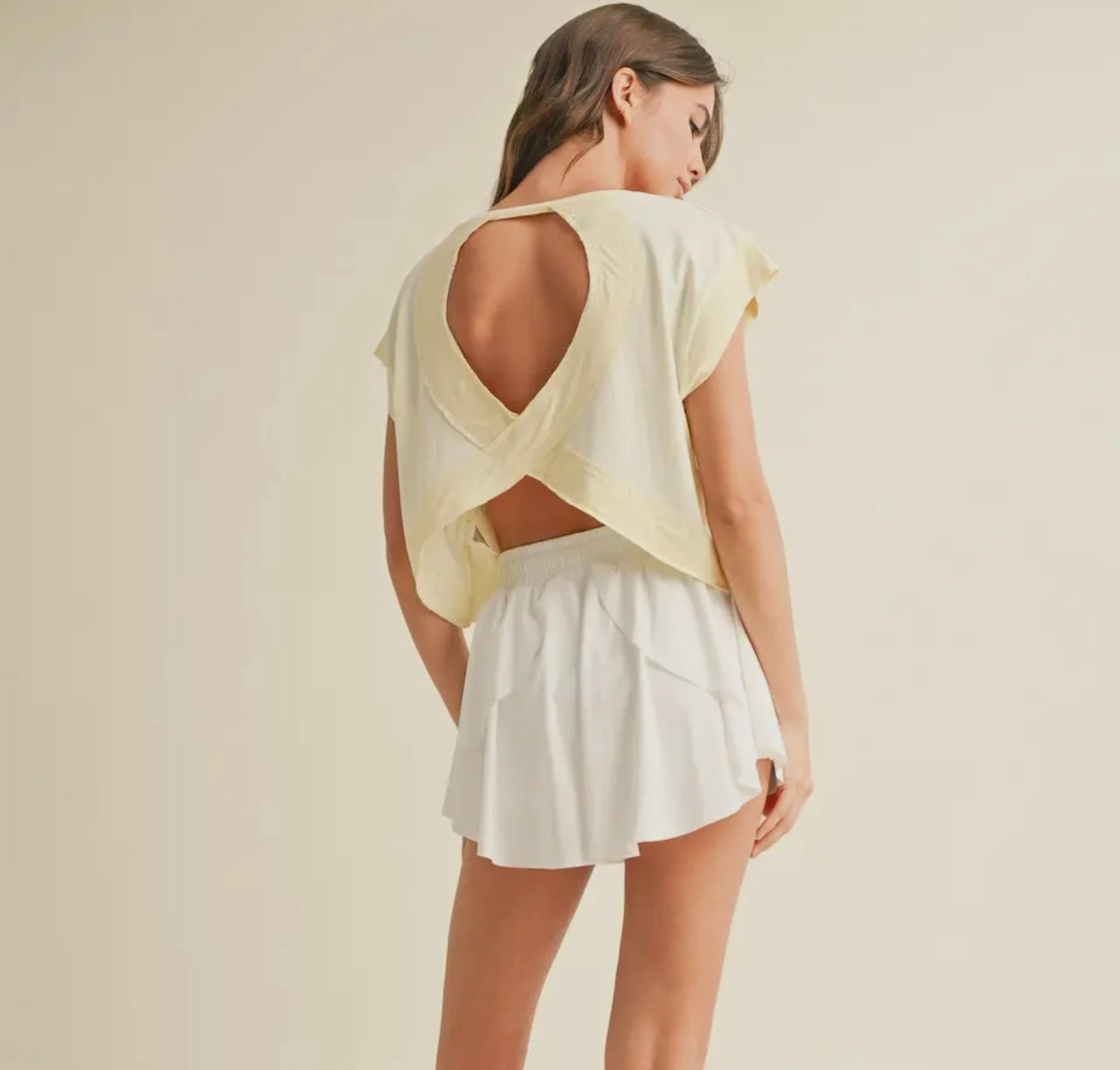lemon cut out crop tee